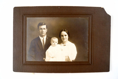 Antique Photograph Cabinet Card of Young Couple with Baby (c.1890s) - thirdshift