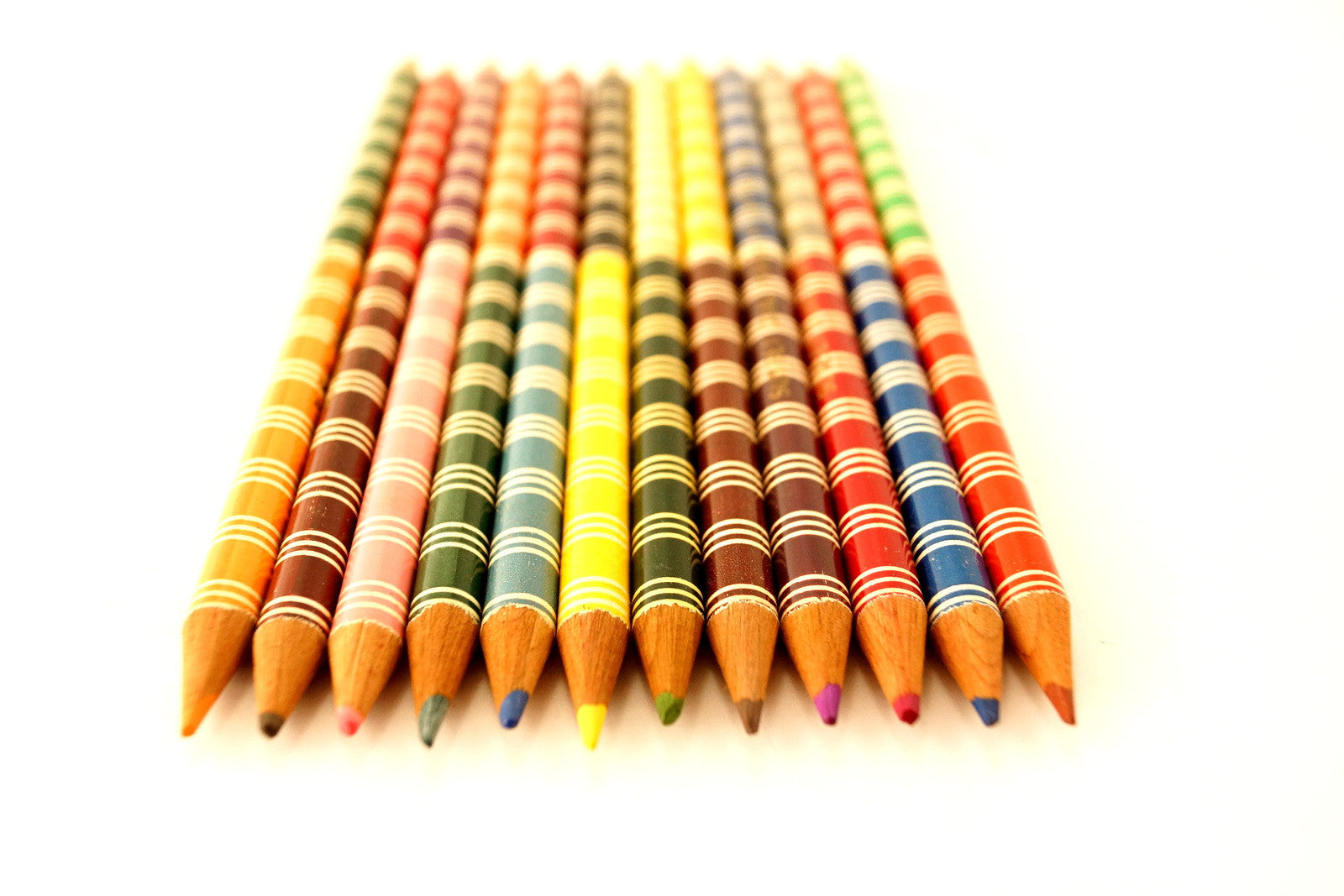 Vtg Pedigree Pencil Crayons Qty 8, 2-Sided Pencils 16 Colors Empire Pencil  gb1