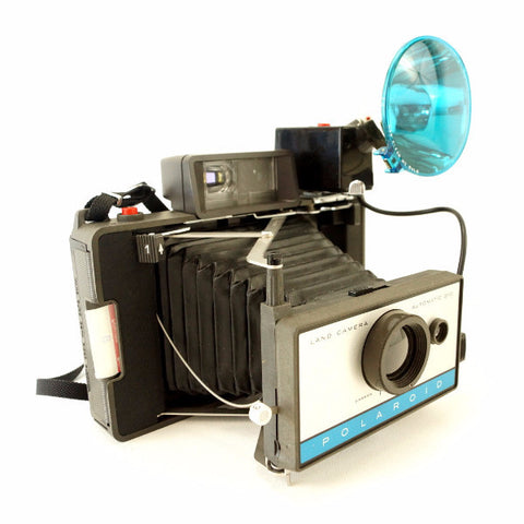 Vintage Polaroid 210 Automatic Land Camera Outfit (c.1968) - thirdshift