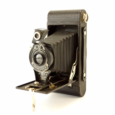 Vintage Kodak No 2 Folding Cartridge Hawkeye Camera Model B (c.1924) - thirdshift