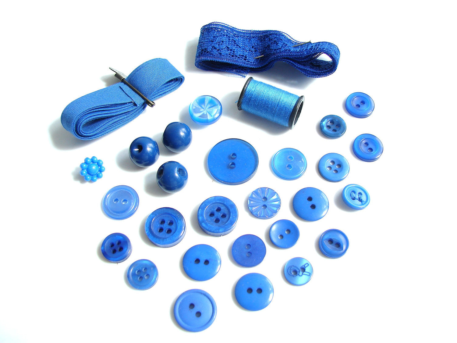 Vintage Blue Buttons, Ribbon and Lace, Blue Thread Destash Inspiration Kit  (c.1960s)