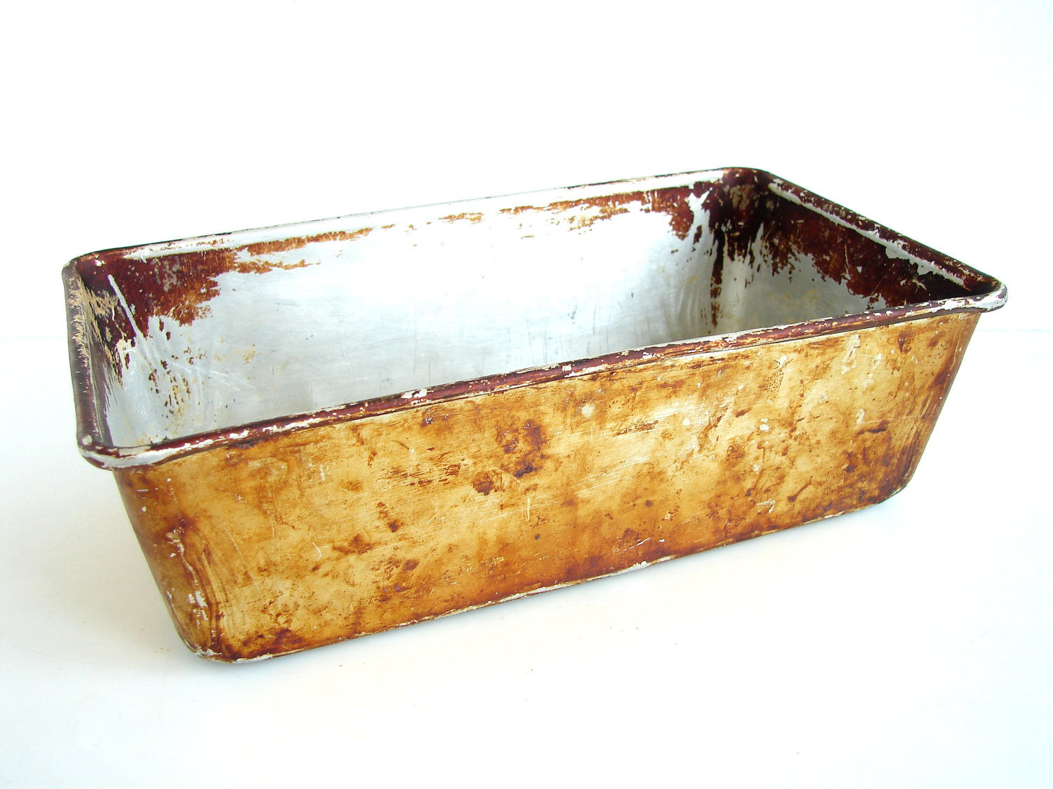 Vintage Metal Bread Loaf Baking Pan / Tin with Unique Baked-on Patina –