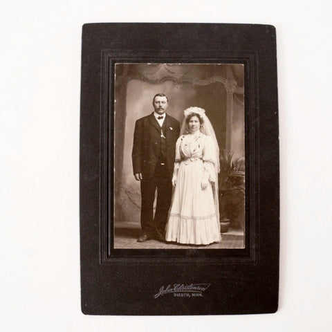 Antique Photograph Cabinet Card of Wedding from Duluth, MN (c.1890s) - thirdshift