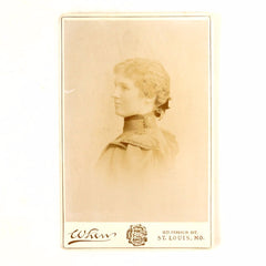 Antique Photograph Cabinet Card of Young St. Louis Missouri Woman (c.1893) - thirdshift