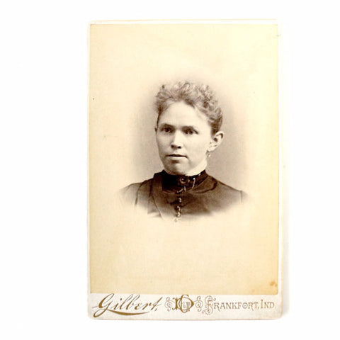 Antique Photograph Cabinet Card of Young Woman from Indiana (c.1880s) - thirdshift