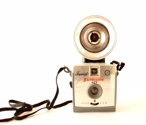 Vintage Imperial Satellite 127 3-Way Flash Camera in Original Box (c.1964) - thirdshift